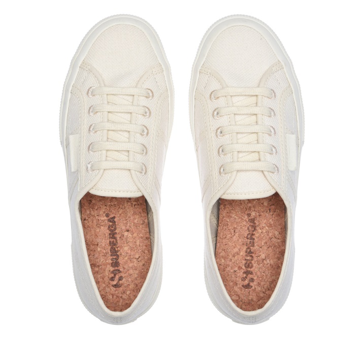 Superga 2750 Lona Organica Tinte Natural Malas Hierbas